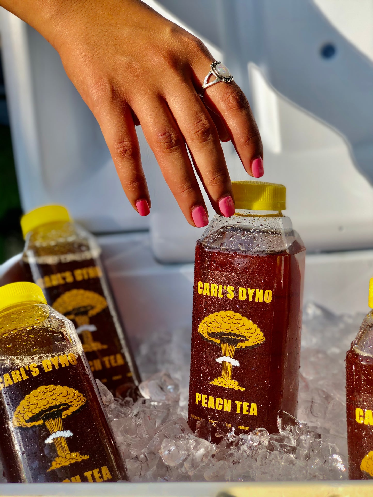 Dyno Peach Tea Case (6)